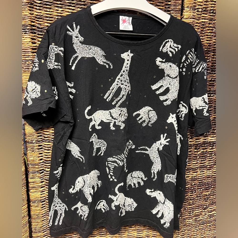 EZL-Vintage-Black Animal‎ Print T-Shirt, One Size Fits Most- (Est. Size: Medium)